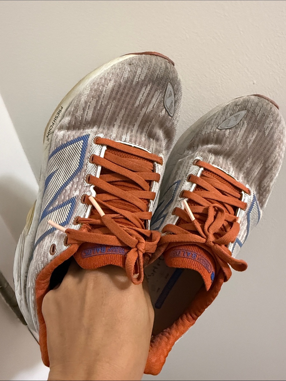 New balance fresh foam balos